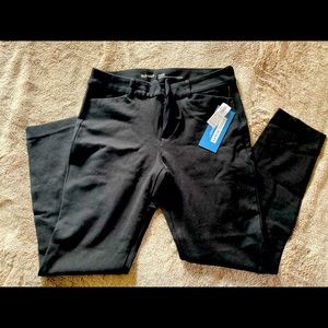 NWT Old Navy Pixie Pant built in sculpt size 10